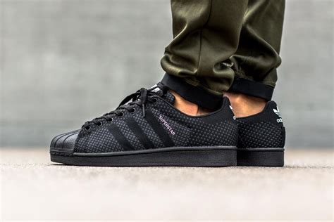 superstar adidas weave.